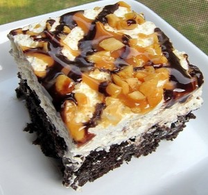 Κέικ σοκολάτας με Dulce de leche, και κρέμα snickers από τον Παναγιώτη Θεοδωρίτση και τις Συνταγές ...