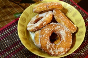 Donuts σπιτικά από τον Αντώνη Δρακάκη και το ditucook.blogspot.gr!