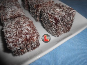 Κέικ σοκολάτας με καρύδα (lamingtons), από την Ελευθερία Μπουτζα και το Μαγειρεύοντας με την L!