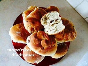 Νηστίσιμα σταφιδόψωμα, από την Ντι και τις Μαγειρικές Διαδρομές!