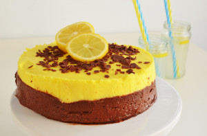 Τούρτα μους σοκολάτας και lemon curd- Chocolate and Lemon Curd Mousse Cake Recipe by Gabriel Nikolai...