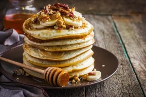 Pancakes με καρύδια και μέλι, από τον Πέτρο Συρίγο και το petros-syrigos.com!