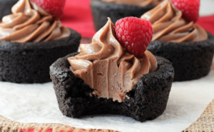Μπισκοτένια cupcakes με cheesecake Νουτέλας, από το sintayes.gr!