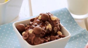 Πανεύκολο παγωτό Maltesers, από το sintayes.gr!