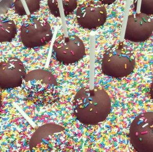 Cake Pops, από τον Βαλάντη Γραβάνη και το ionsweets.gr!