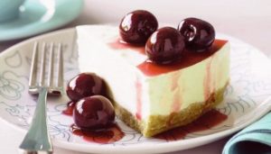 Cheesecake λευκής σοκολάτας με ζαχαρούχο γάλα χωρίς ψήσιμο, από το sintayes.gr!