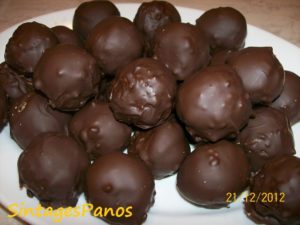 Σοκολατάκια πραλίνας (Ferrero Rocher), από τον Παναγιώτη Θεοδωρίτση και τις Συνταγές Πάνος!