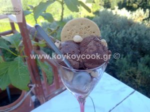 Παγωτό Μόκα Ferrero Rocher, από την αγαπημένη μας Ρένα Κώστογλου και το koykoycook.gr!