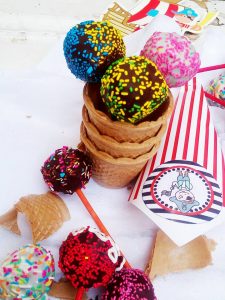 Eύκολα Cake Pops , από την  αγαπημένη Ελπίδα Χαραλαμπίδου και το elpidaslittlecorner.blogspot.gr!