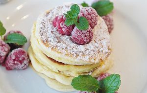 Pancakes με 3 υλικά, από τον Βαλάντη Γραβάνη και το ionsweets.gr!
