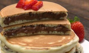 Pancakes γεμιστά με μερέντα (Video), από το sintayes.gr!
