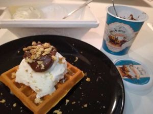 ΧΩΡΙΣ ΓΛΟΥΤΕΝΗ: Crepes, pancakes και φυσικά waffles..με φυτική πραλίνα SISINNI για κάθε ώρα και στιγ...