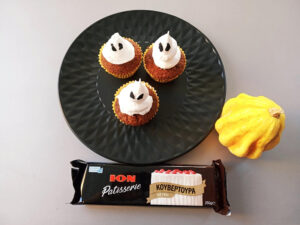 Cupcakes φαντασματάκια με κολοκύθα και ION Patisserie Λευκή κουβερτούρα, από την Μάγδα Γοδόση και το...