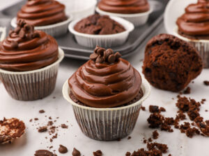 Cupcakes με καραμέλα και σοκολάτα, από τον Γιώργο Τσούλη!