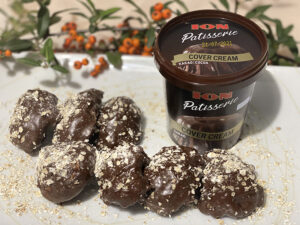 Μπισκότα βρώμης με επικάλυψη ΙΟΝ Patisserie Cover Cream, από τον Βαλάντη Γραβάνη και το ionsweets.gr...