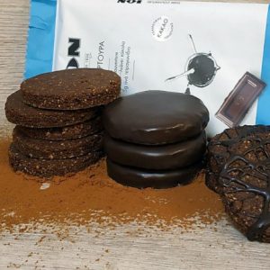 Cookies Vegan με κακάο και σταγόνες κουβερτούρας κλασική ΙΟΝ, από τον Μιχάλη Σαράβα και το ionsweets...