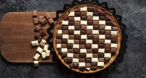 Τάρτα σοκολάτας με μπανάνα- Chocolate and banana tart, by Akis Petretzikis!