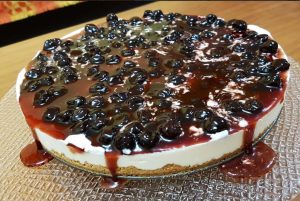 Cheesecake γιαούρτι (Video), από τον Δημήτρη Τσολάκη και τα Μητσομαγειρέματα!