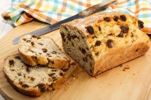 Σταφιδόψωμο με άρωμα πορτοκαλιού, από το icookgreek.com!
