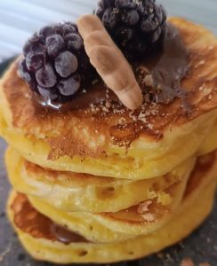 Pancakes με γιαούρτι και ξυνόγαλα, από την αγαπημένη Νάντια Μαρκοπούλου και το spoonlove.gr!