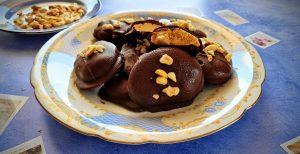 Παγωτίνια snickers, από την αγαπημένη Νικόλ Μαρίνου και το nicolscooking!